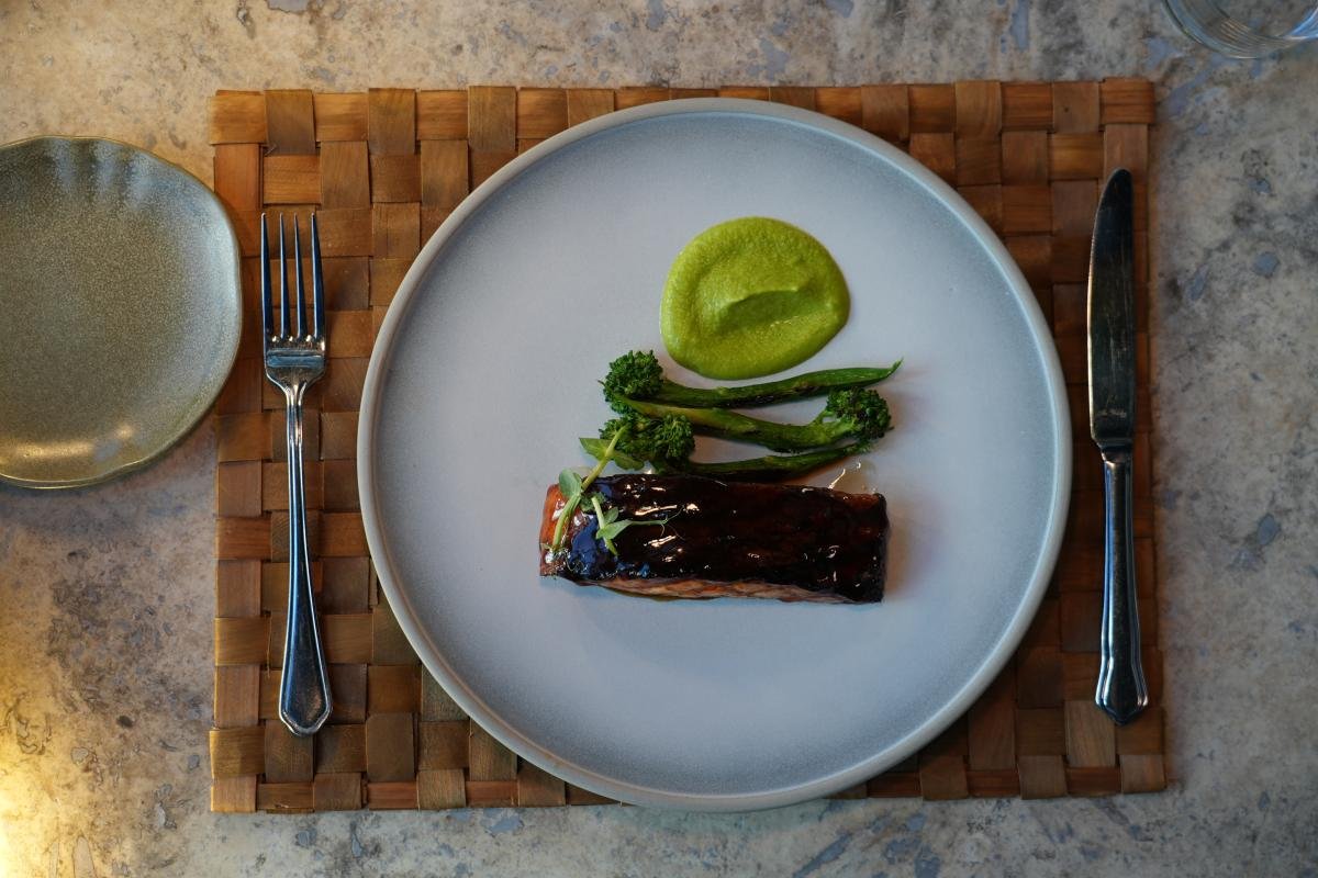 Grilled Salmon with Sweet & Spicy Sauce